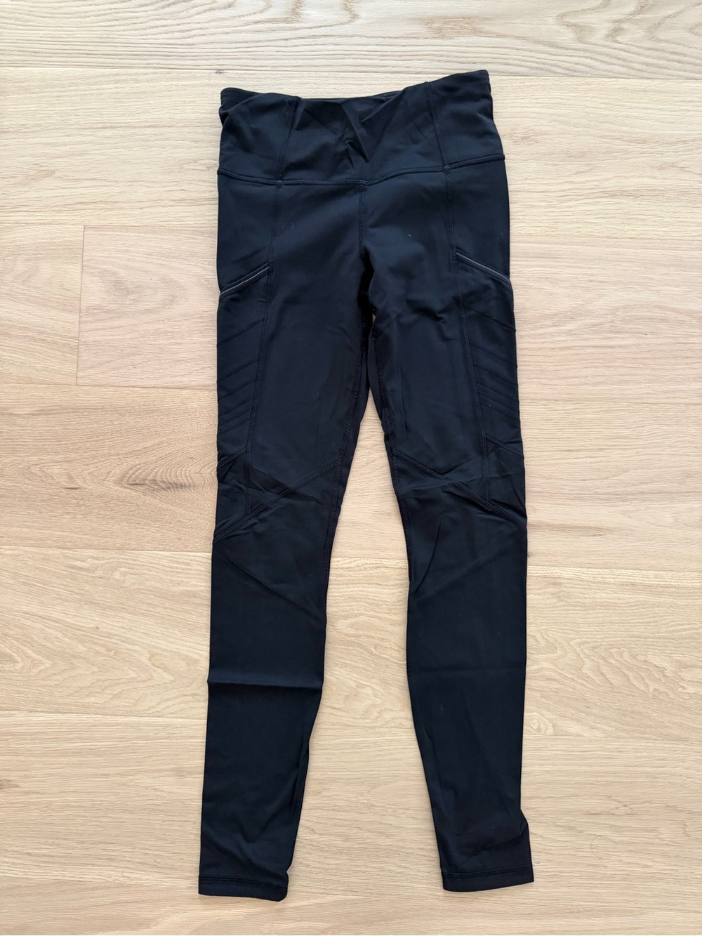 Lululemon FRESH TRACKS TIGHT - Picture 2 of 9